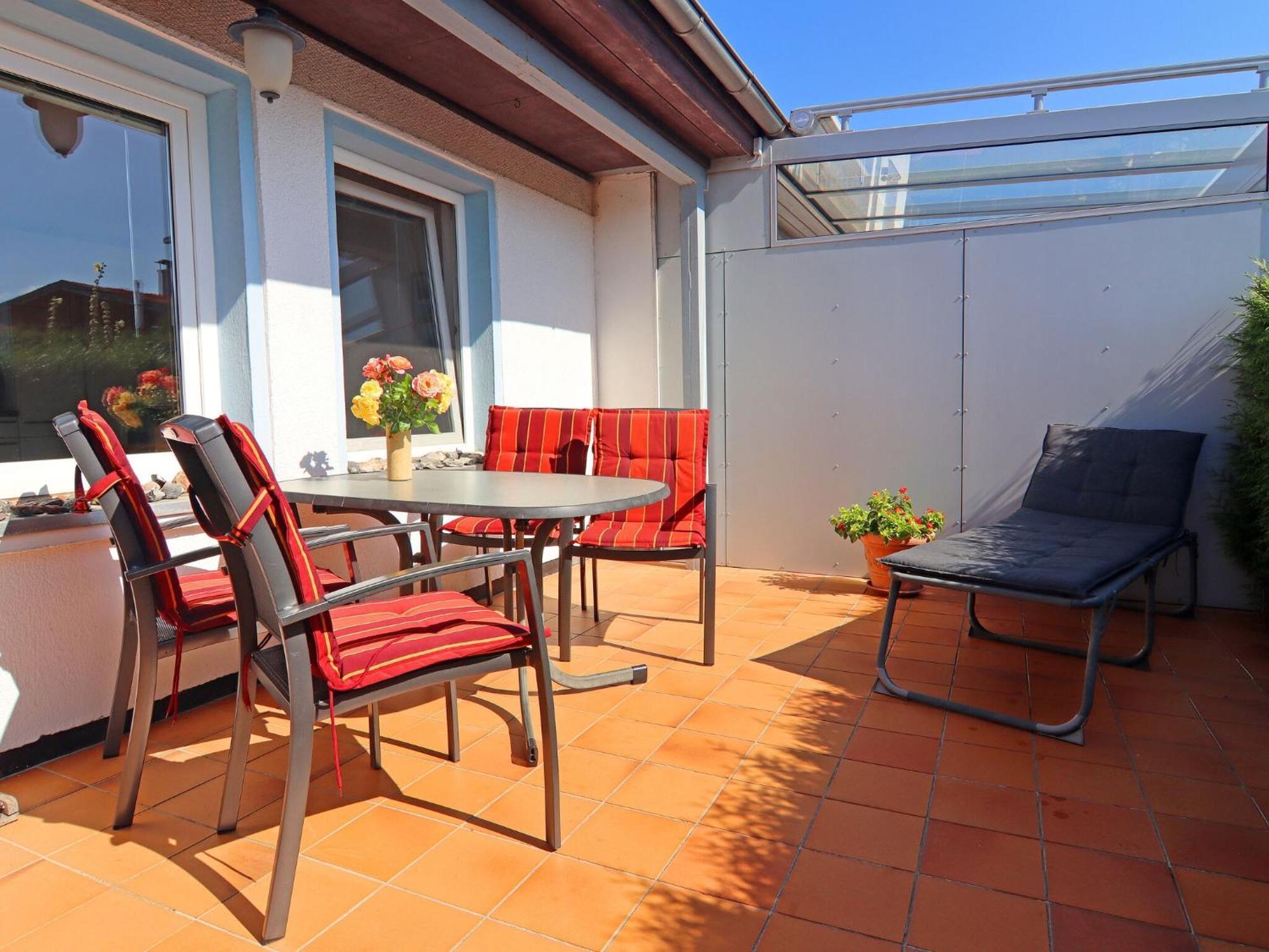Bungalow in Wohlenberg with Garden, Terrace, Heating Hohenkirchen  Exterior foto